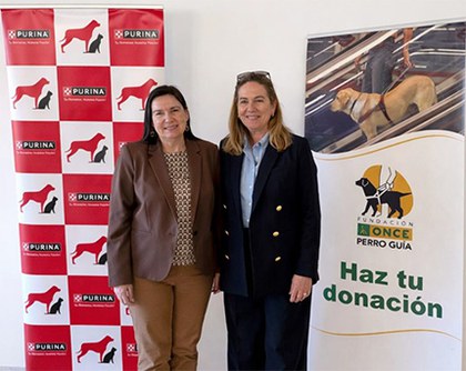 María Jesús Varela y Mónica Massó, directora de Purina España