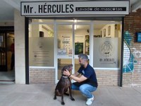 Jesús Martín con su perro Hércules