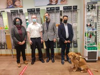 Foto de familia en Specsavers Fuengirola